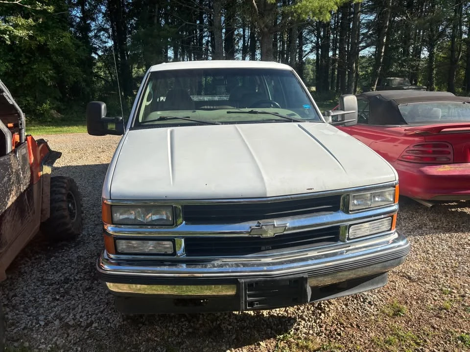 1999 Chevrolet Silverado - Image 2 of 8