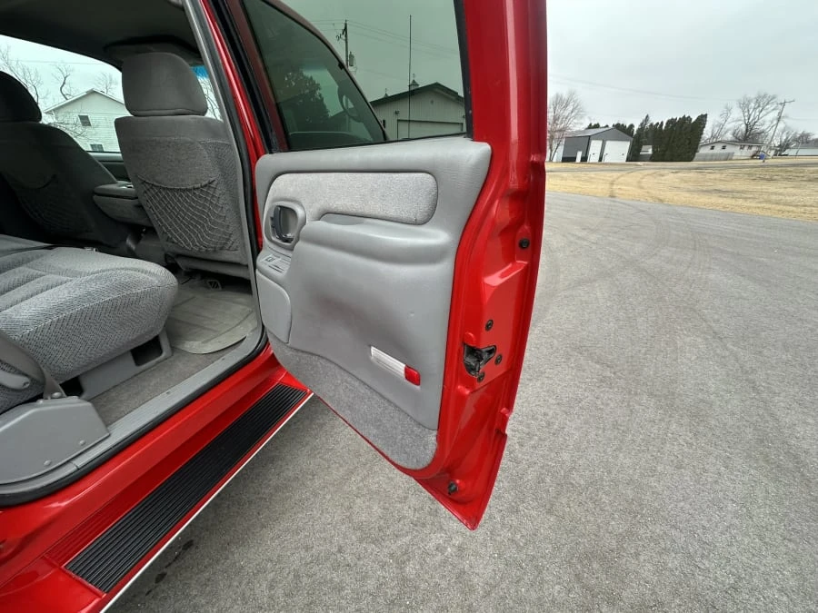 1999 Chevrolet Silverado - Image 22 of 31