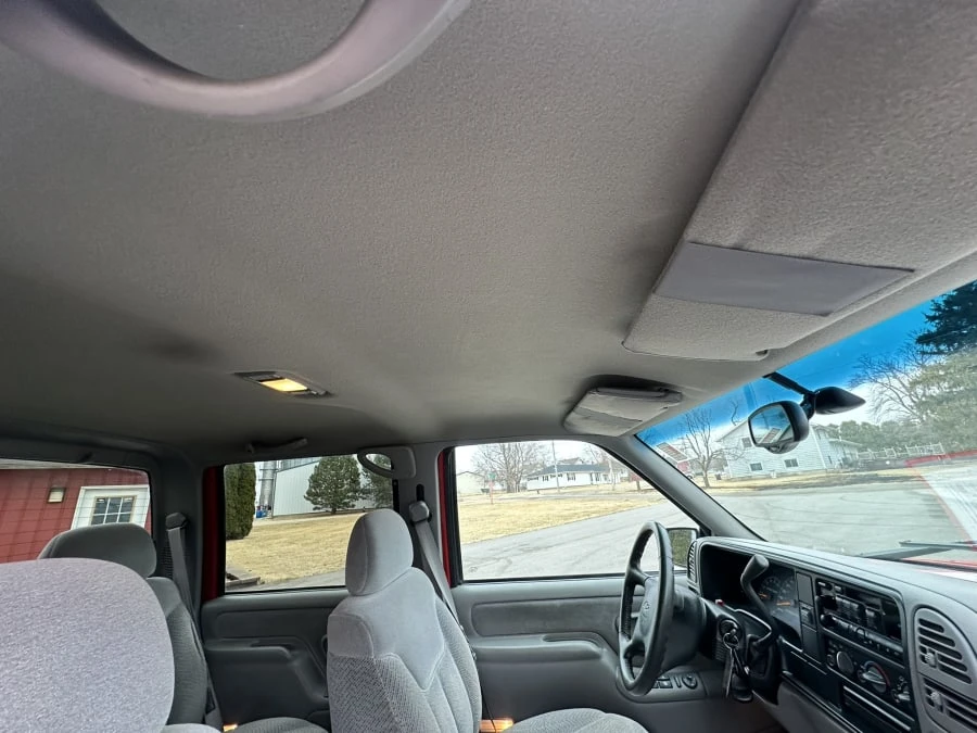 1999 Chevrolet Silverado - Image 26 of 31