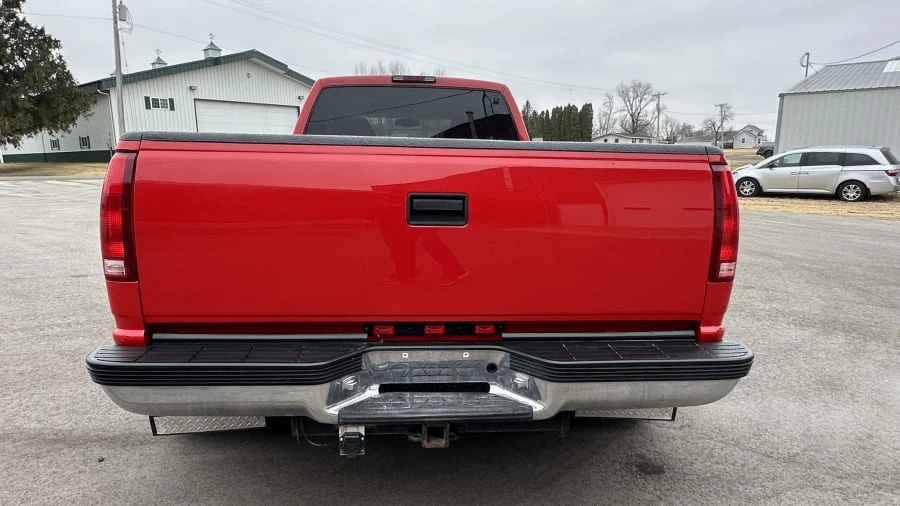 1999 Chevrolet Silverado - Image 5 of 31