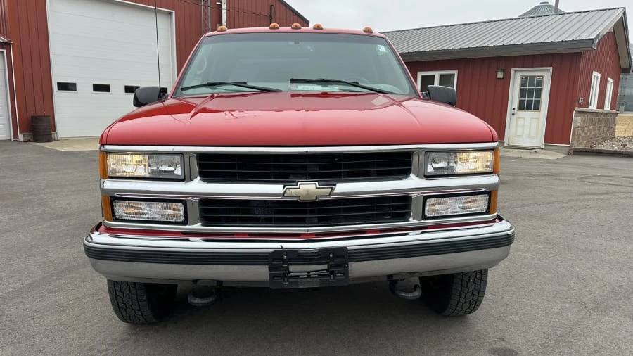 1999 Chevrolet Silverado - Image 4 of 31