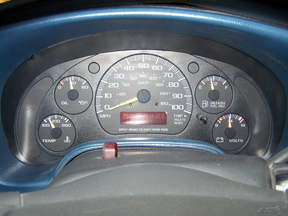 1999 Chevrolet Astro - Image 10 of 21