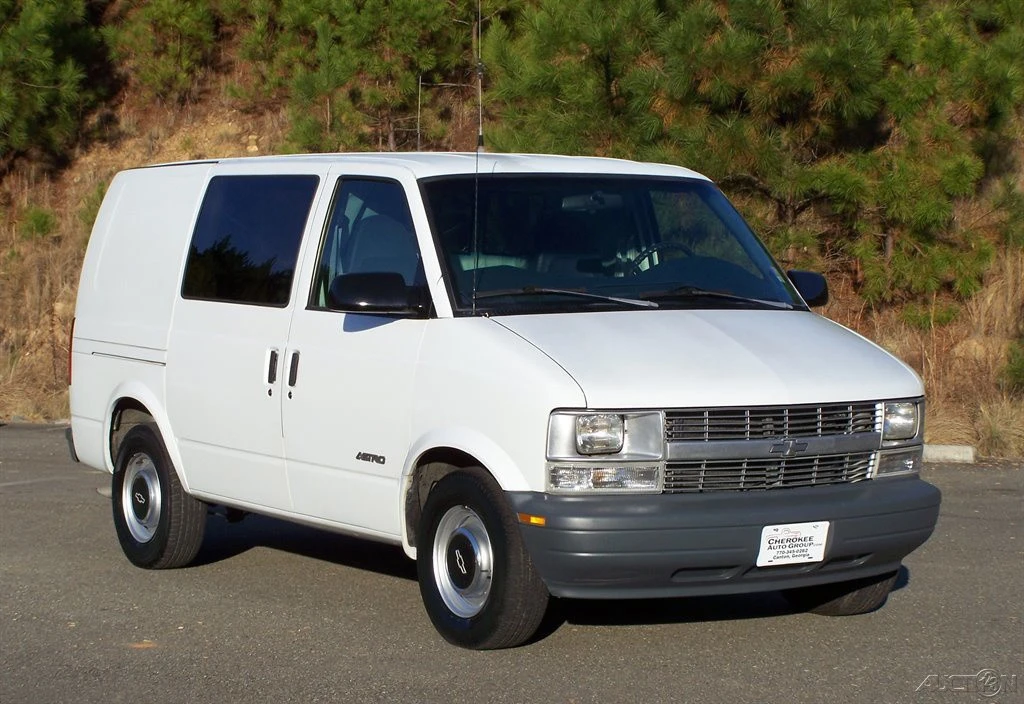 1999 Chevrolet Astro - Image 3 of 21