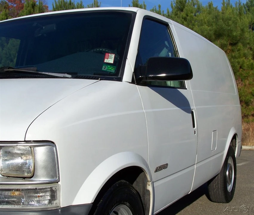 1999 Chevrolet Astro - Image 13 of 21