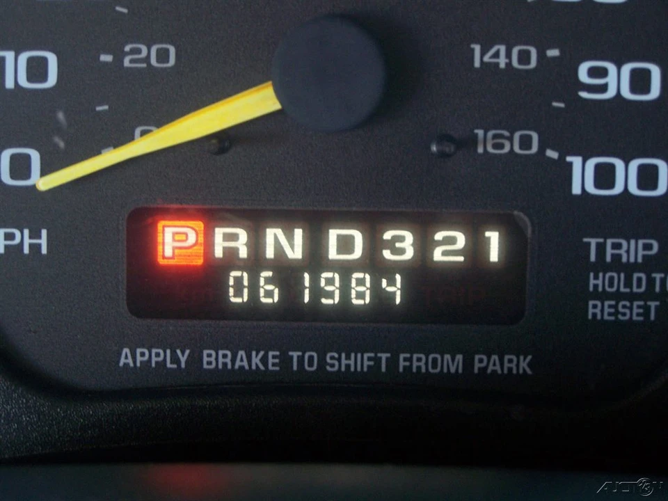 1999 Chevrolet Astro - Image 9 of 21