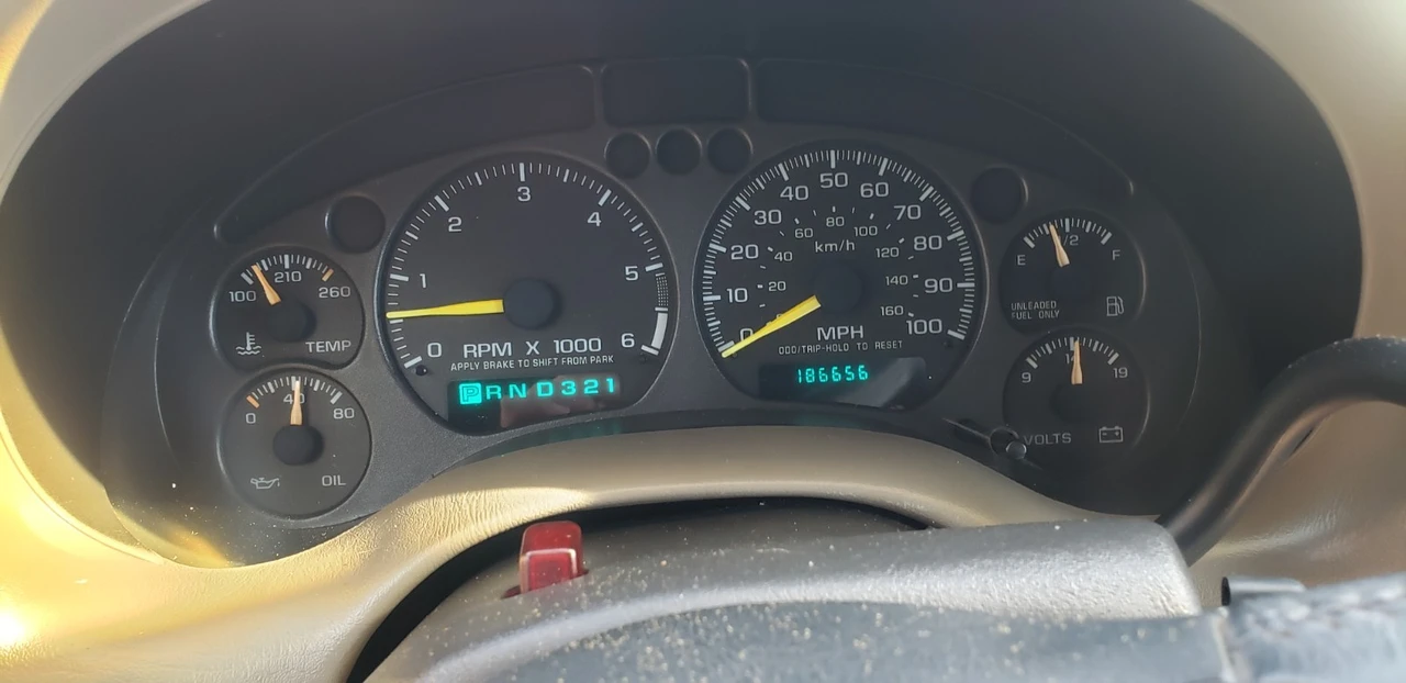 1999 Chevrolet S-10 Blazer 2nd Gen - Image 10 of 15