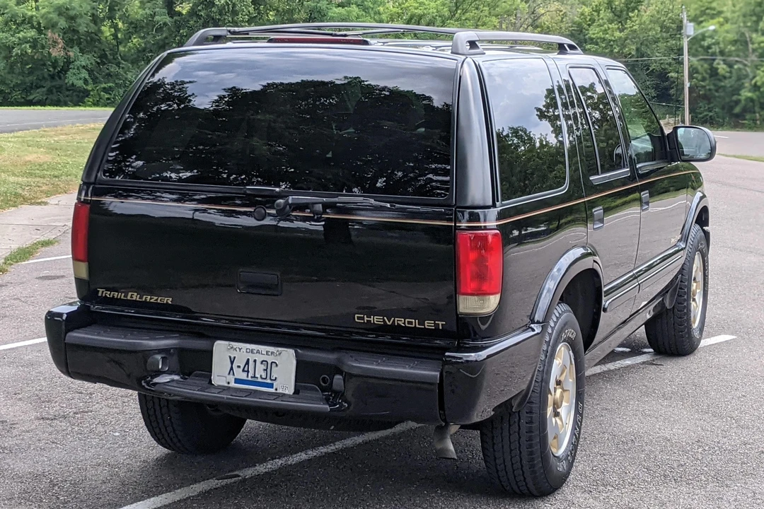 1999 Chevrolet S-10 Blazer 2nd Gen - Image 5 of 31