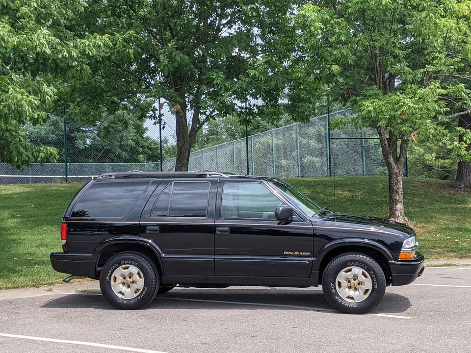 1999 Chevrolet S-10 Blazer 2nd Gen - Image 10 of 31