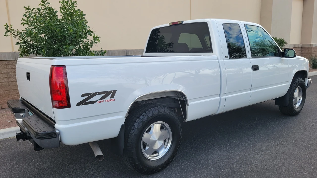 1999 Chevrolet C/K 4th Gen - Image 6 of 21