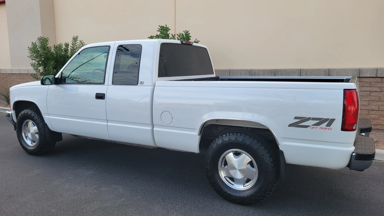 1999 Chevrolet C/K 4th Gen - Image 3 of 21
