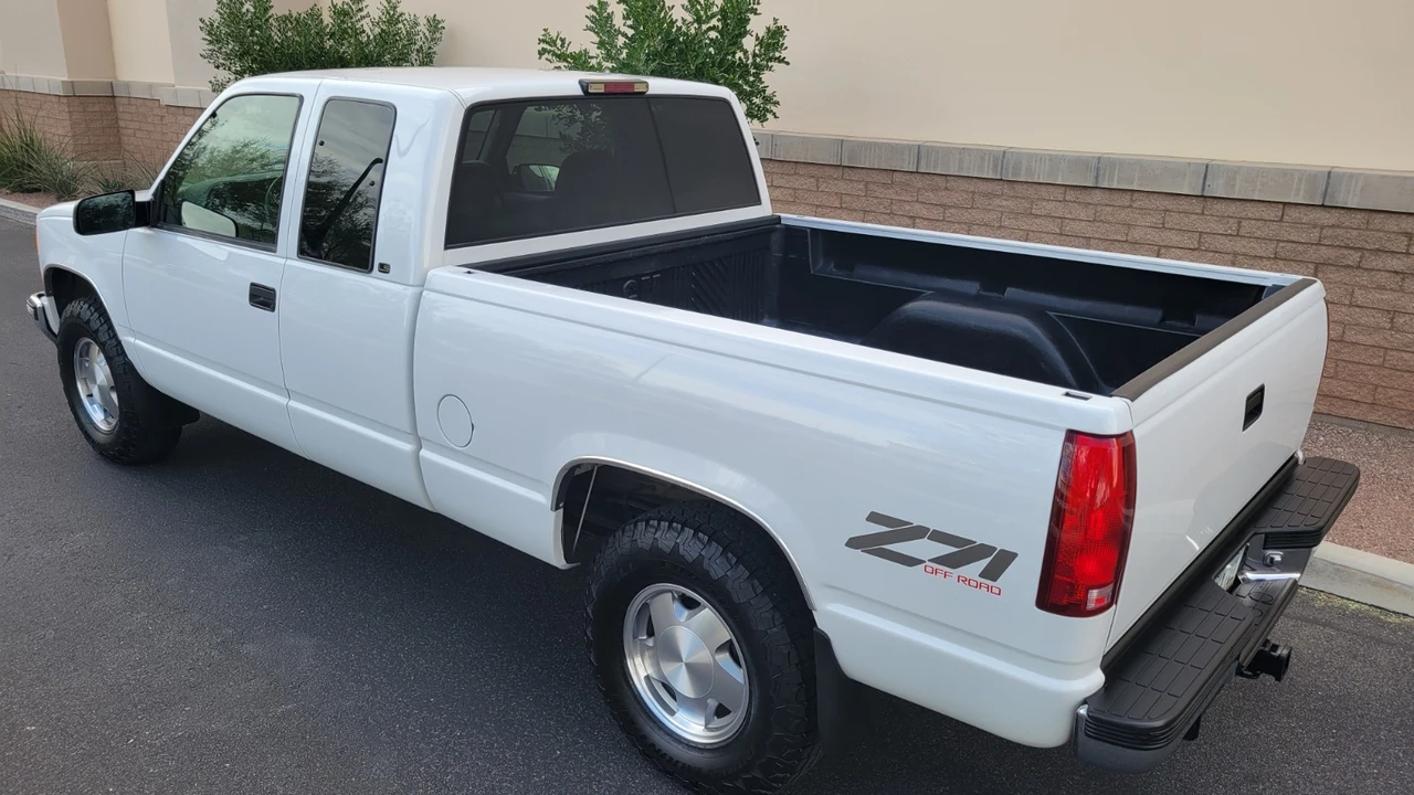 1999 Chevrolet C/K 4th Gen - Image 9 of 21