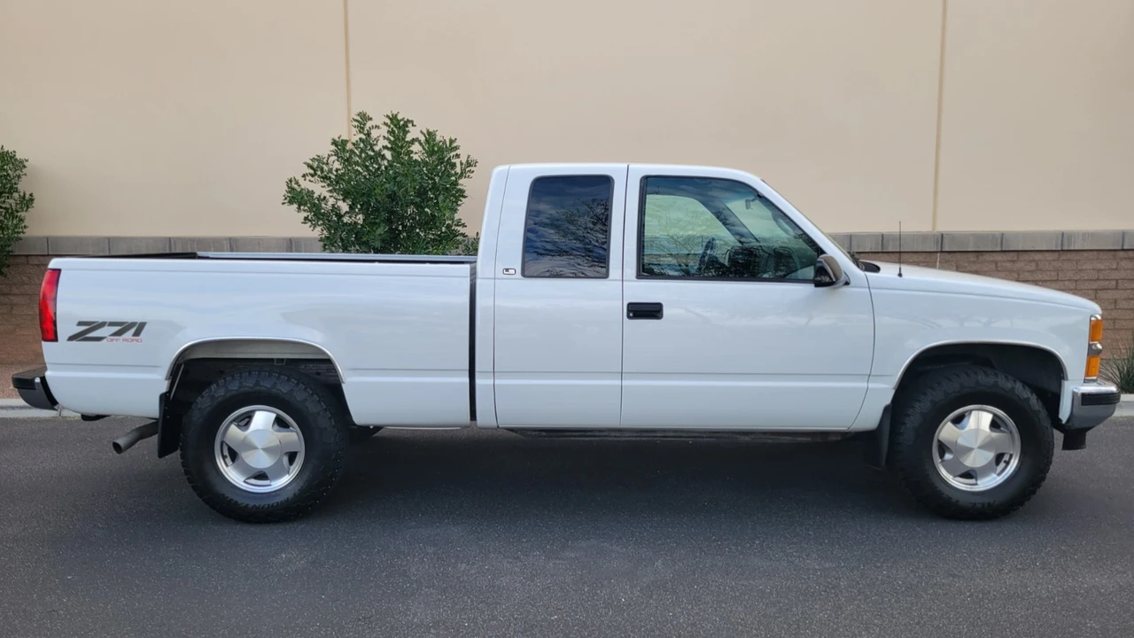 1999 Chevrolet C/K 4th Gen - Image 5 of 21