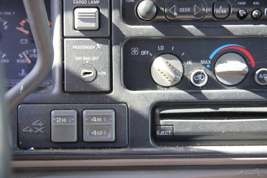 1999 Chevrolet C/K 4th Gen - Image 17 of 21