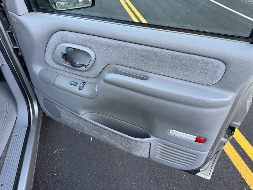 1999 Chevrolet C/K 4th Gen - Image 17 of 22