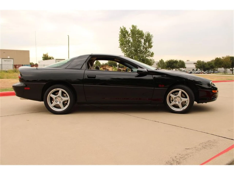1999 Chevrolet Camaro 4th Gen - Image 18 of 31