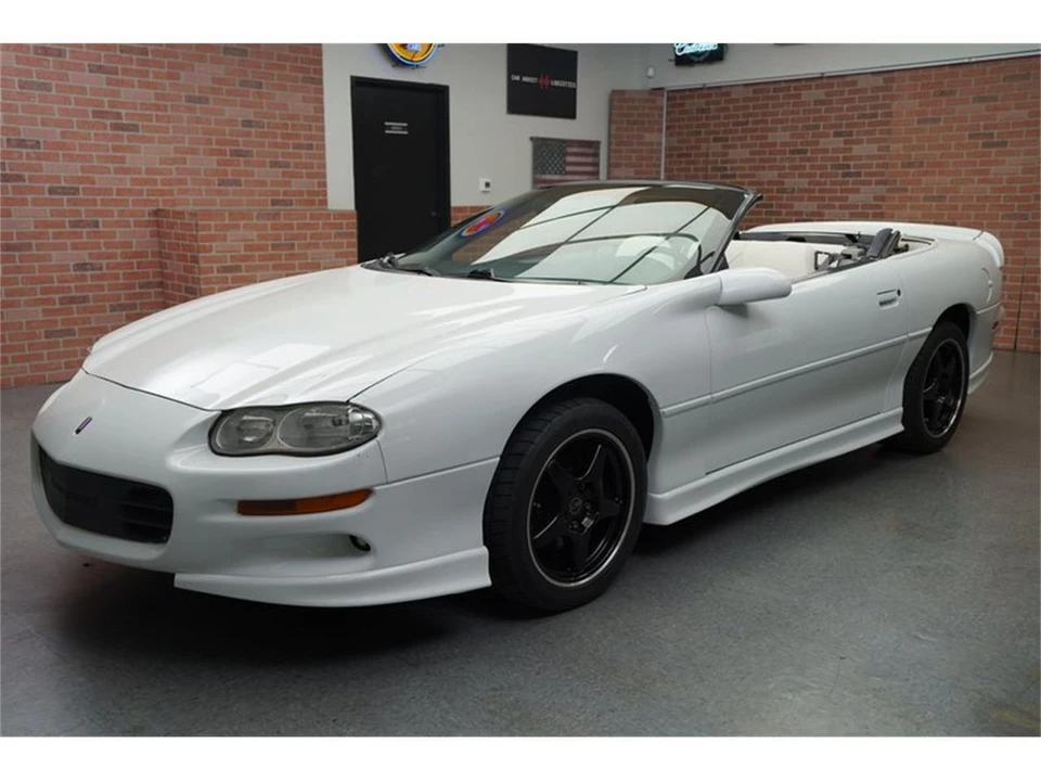 1999 Chevrolet Camaro 4th Gen - Image 2 of 31