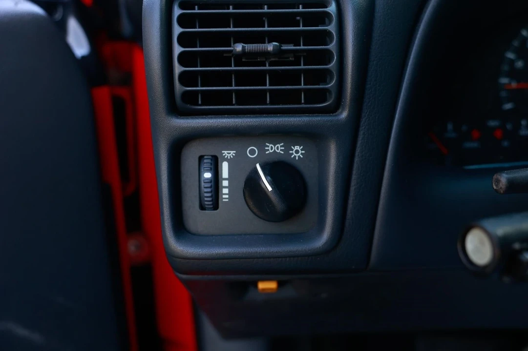1999 Chevrolet Camaro 4th Gen - Image 14 of 21