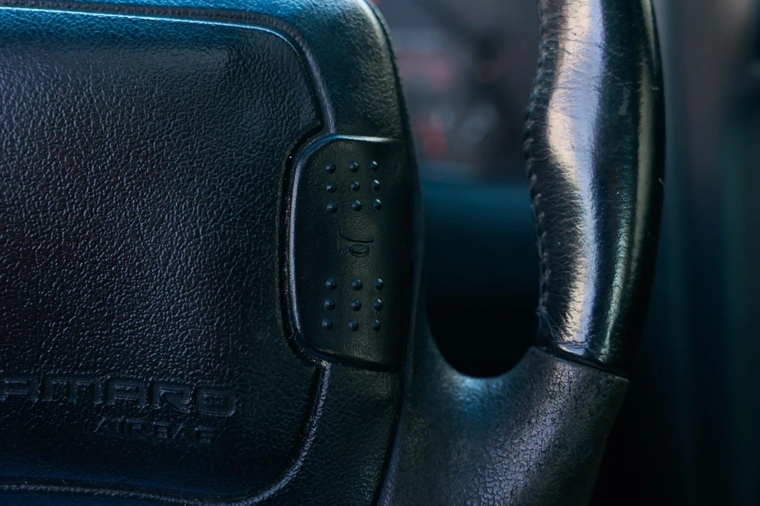 1999 Chevrolet Camaro 4th Gen - Image 16 of 21