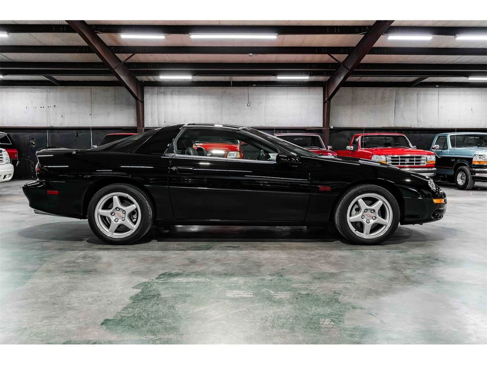 1999 Chevrolet Camaro SS 4th Gen - Image 6 of 24