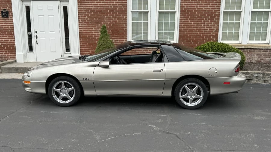 1999 Chevrolet Camaro SS 4th Gen - Image 2 of 13