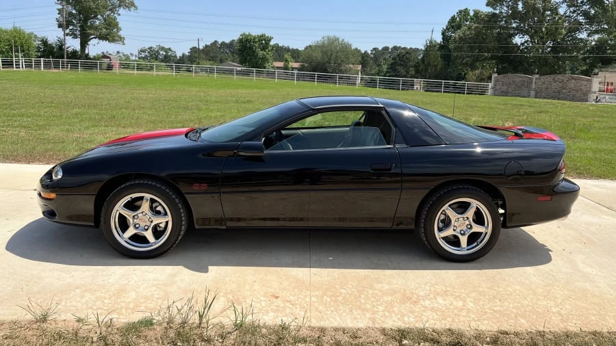 1999 Chevrolet Camaro SS 4th Gen - Image 5 of 14