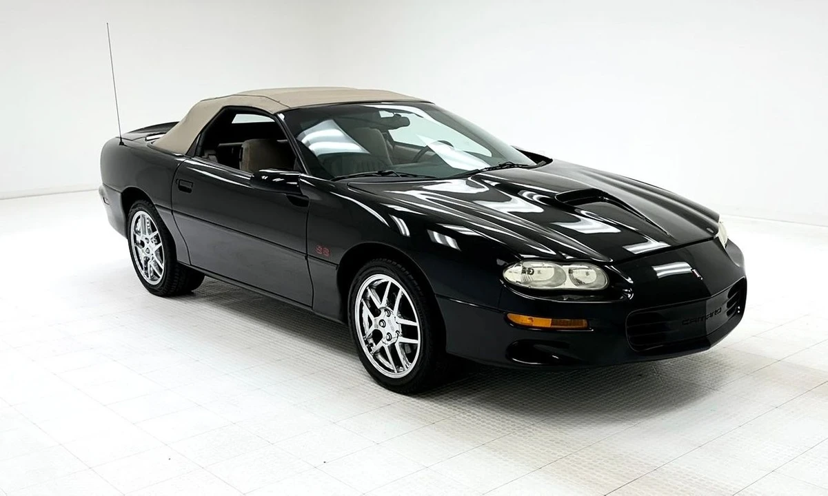 1999 Chevrolet Camaro SS 4th Gen - Image 10 of 12