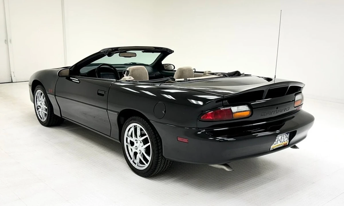 1999 Chevrolet Camaro SS 4th Gen - Image 6 of 31