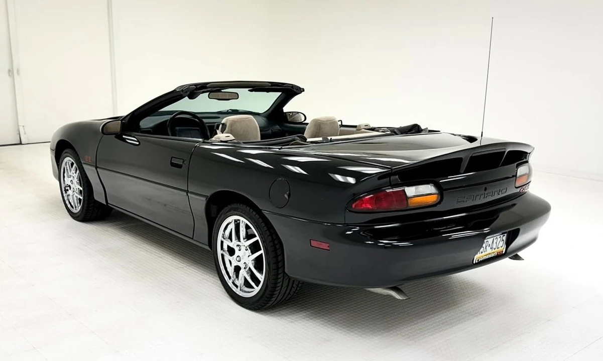 1999 Chevrolet Camaro SS 4th Gen - Image 6 of 12