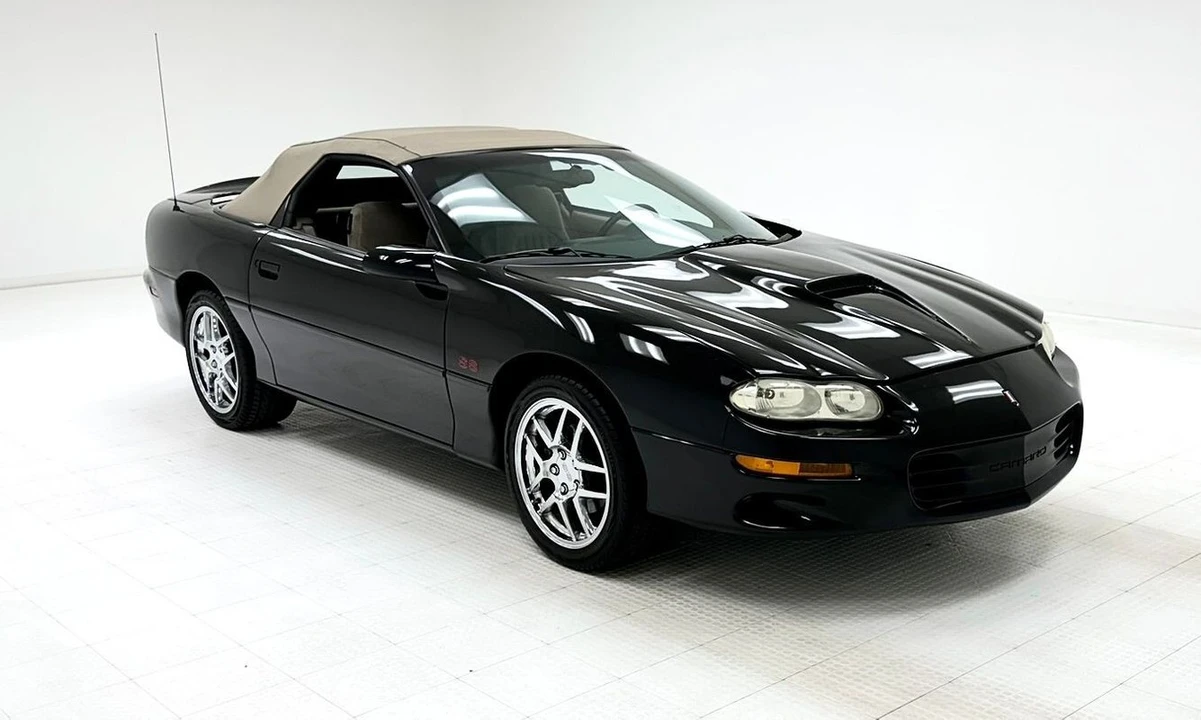 1999 Chevrolet Camaro SS 4th Gen - Image 10 of 12