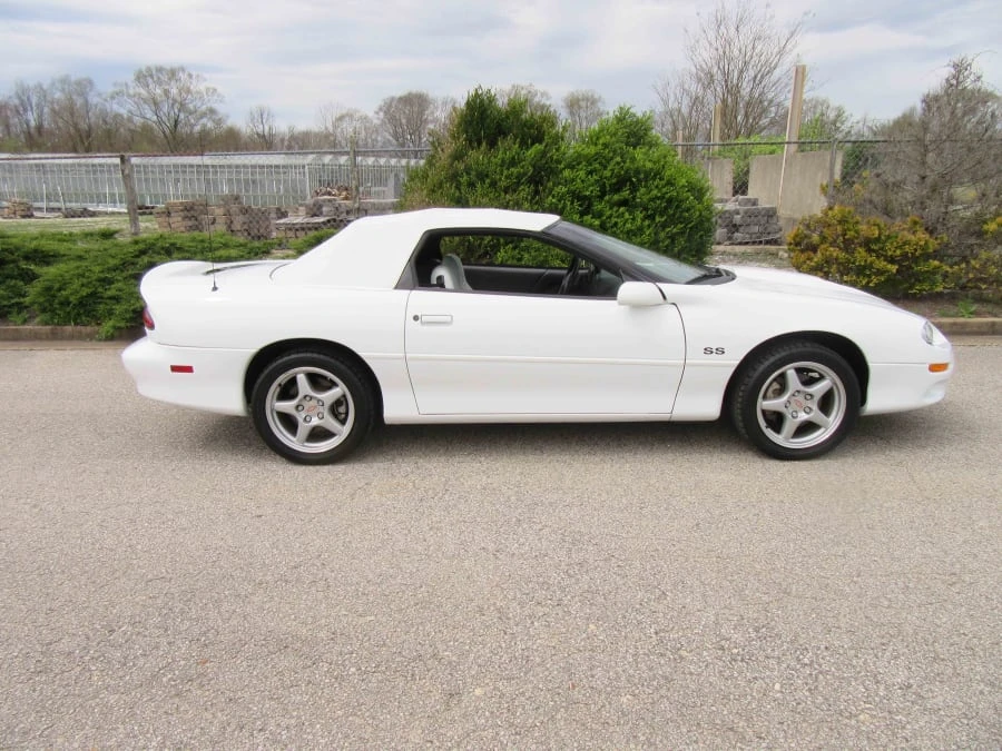 1999 Chevrolet Camaro SS 4th Gen - Image 9 of 10