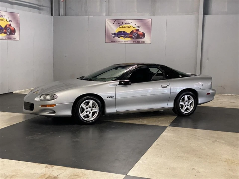 1999 Chevrolet Camaro Z28 4th Gen - Image 8 of 31
