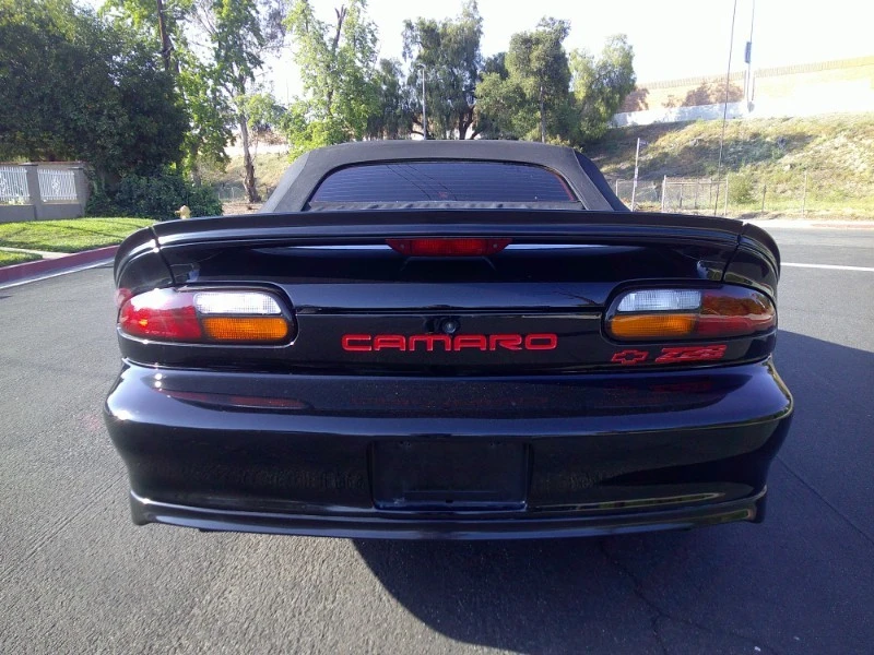 1999 Chevrolet - Image 23 of 31