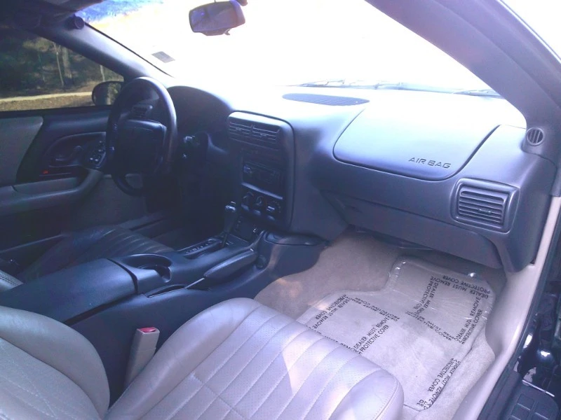 1999 Chevrolet - Image 10 of 31