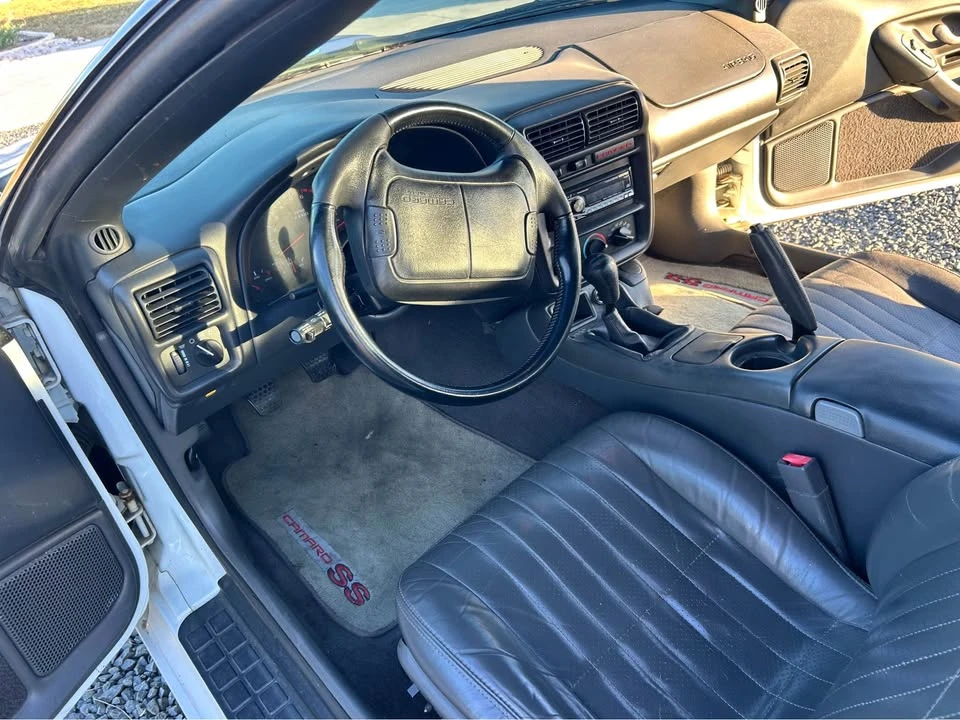 1999 Chevrolet Camaro - Image 4 of 10