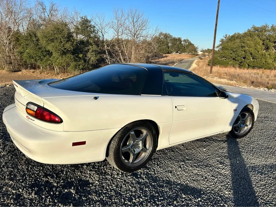 1999 Chevrolet Camaro - Image 2 of 10