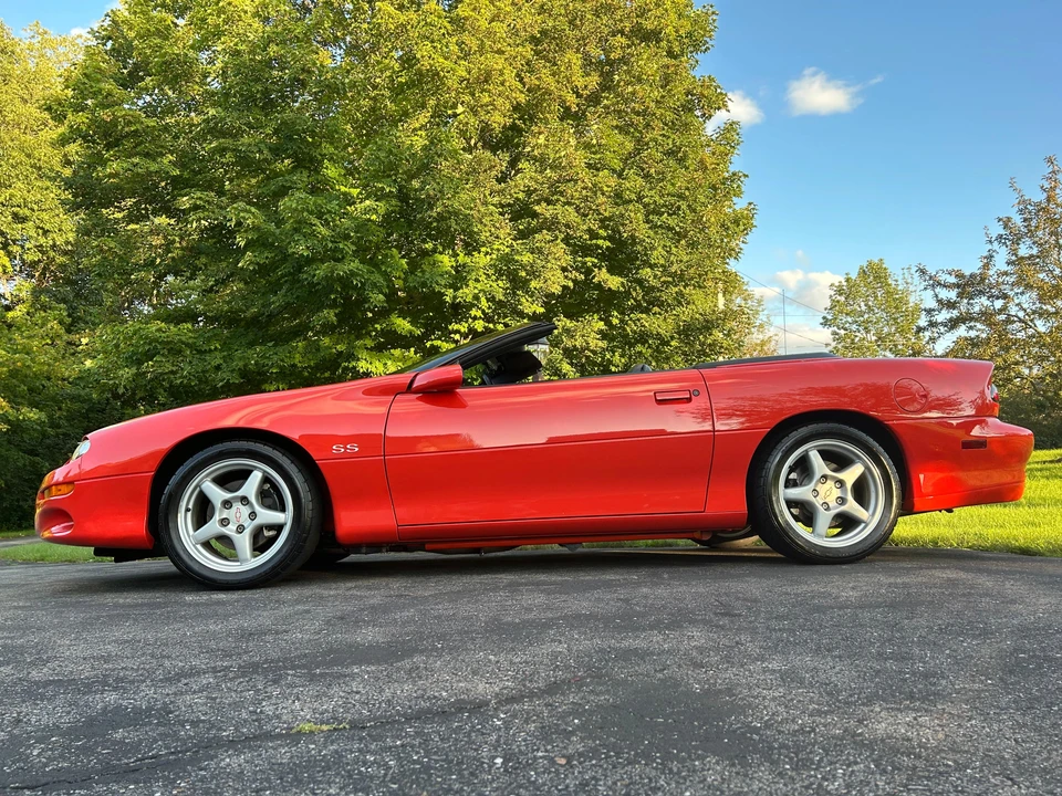 1999 Chevrolet Camaro SS 4th Gen - Image 18 of 31