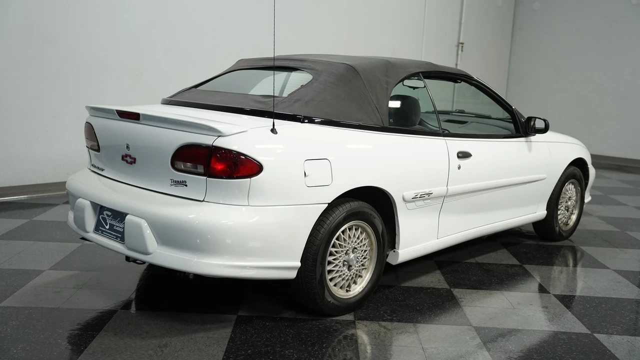 1999 Chevrolet Cavalier - Image 11 of 12
