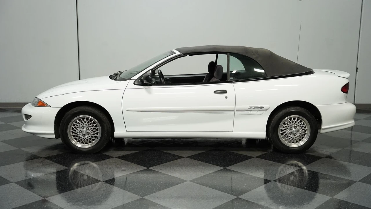 1999 Chevrolet Cavalier - Image 2 of 12