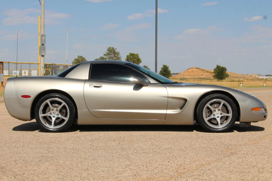 1999 Chevrolet Corvette C5 - Image 4 of 31