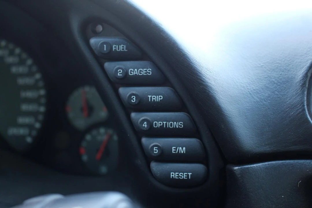 1999 Chevrolet Corvette C5 - Image 11 of 31