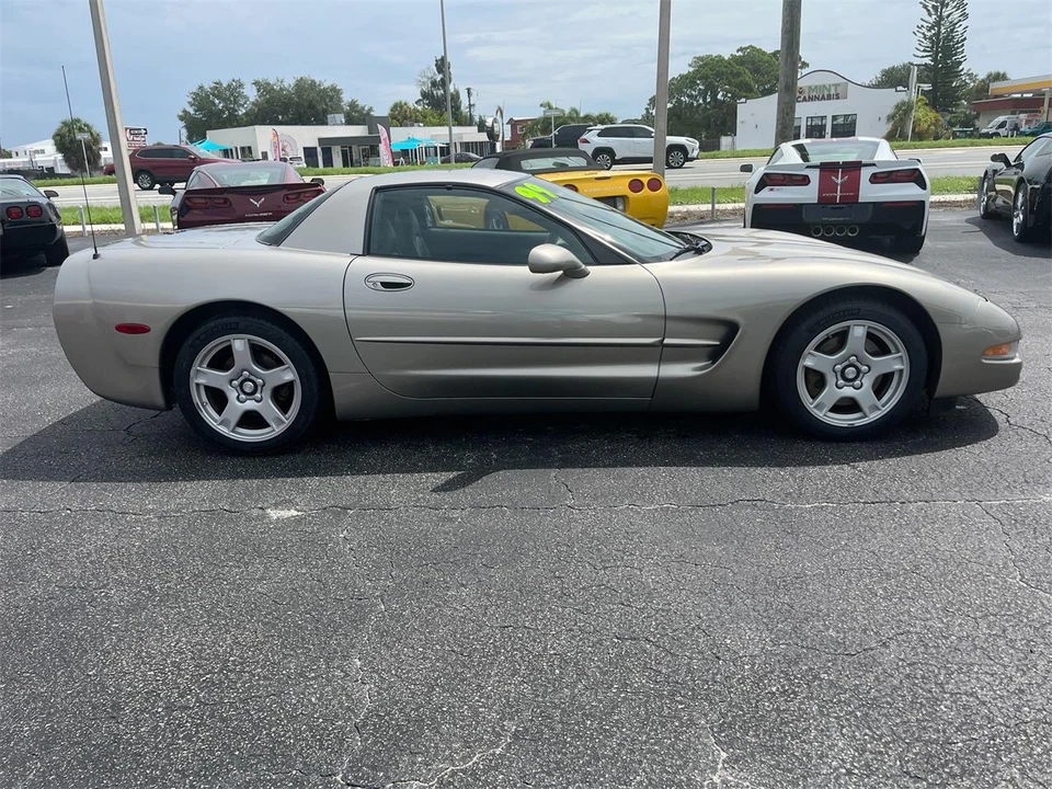 1999 Chevrolet Corvette C5 - Image 5 of 22