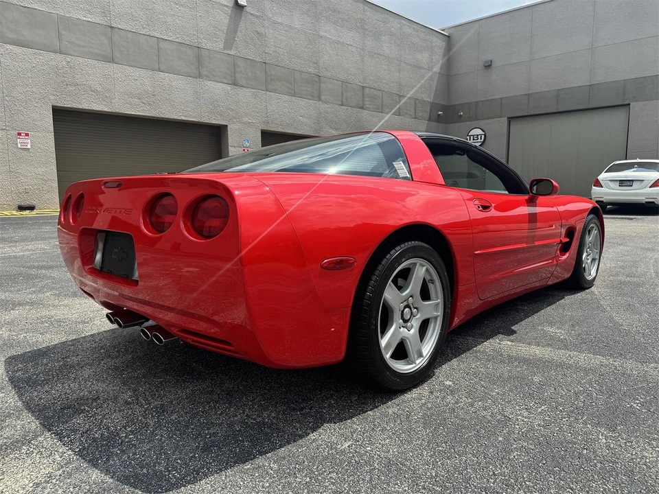 1999 Chevrolet Corvette C5 - Image 5 of 31