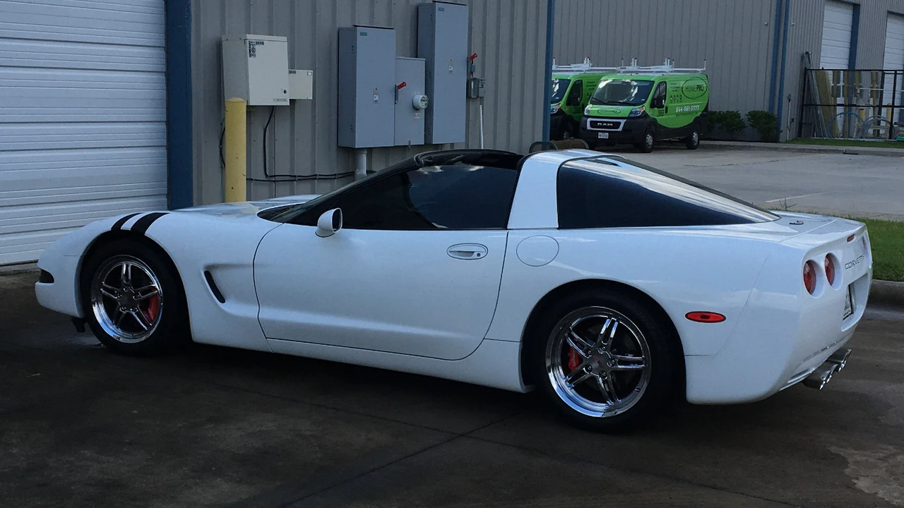 1999 Chevrolet Corvette C5 - Image 2 of 31