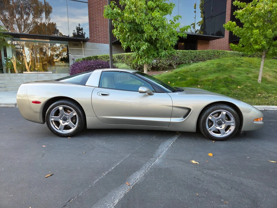 1999 Chevrolet Corvette C5 - Image 2 of 31