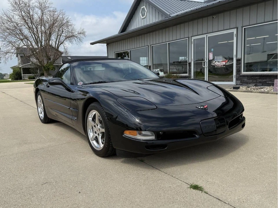 1999 Chevrolet Corvette C5 - Image 2 of 31