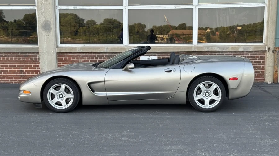 1999 Chevrolet Corvette C5 - Image 2 of 13