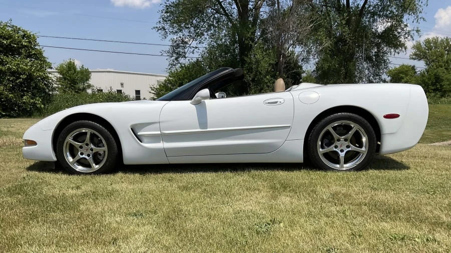 1999 Chevrolet Corvette C5 - Image 2 of 12