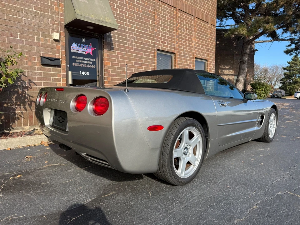 1999 Chevrolet - Image 9 of 31