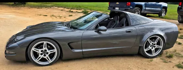 1999 Chevrolet Corvette Convertible 2D