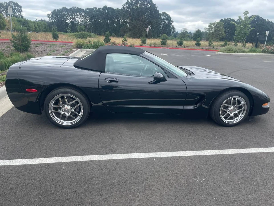 1999 Chevrolet Corvette C5 - Image 4 of 13
